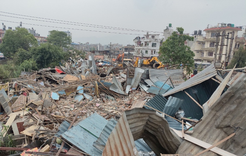 गैरीगाउँको सुकुमबासी बस्ती खाली गरियो